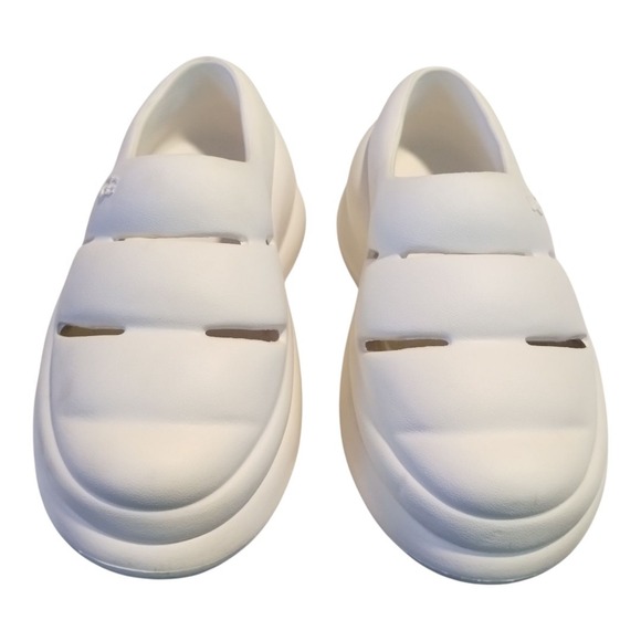 UGG Shoes - UGG Women's‎ 8 White Sport Yeah Clog Slip On Shoes